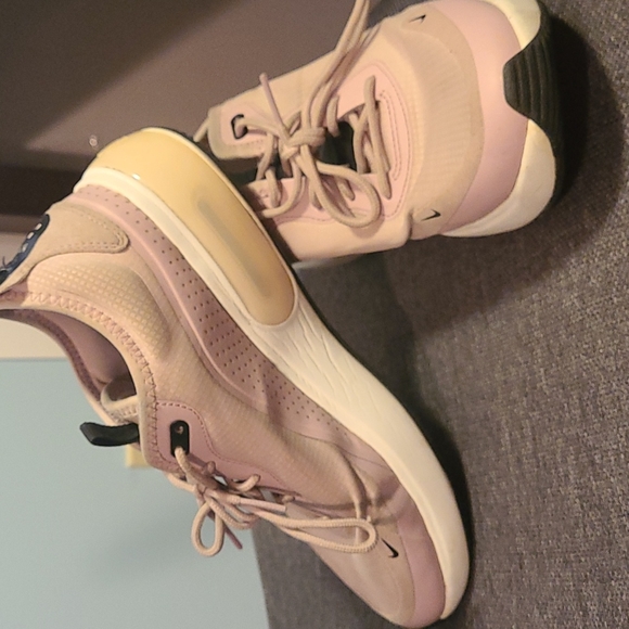 Nike Air Max Dia - Picture 3 of 5